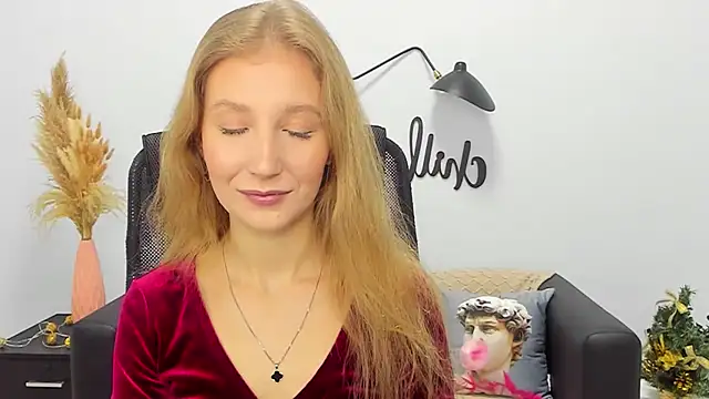 LolaWilsons online show from 6, 1, 2025