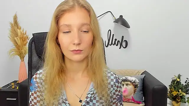 LolaWilsons online show from 7, 1, 2025