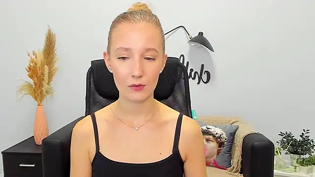 LolaWilsons online show from 21, 1, 2025