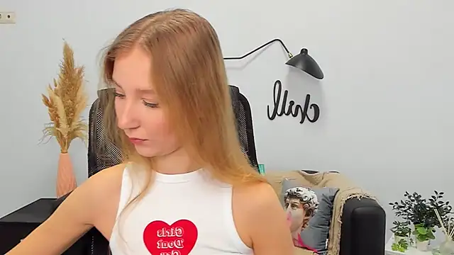 LolaWilsons online show from 11, 2, 2025