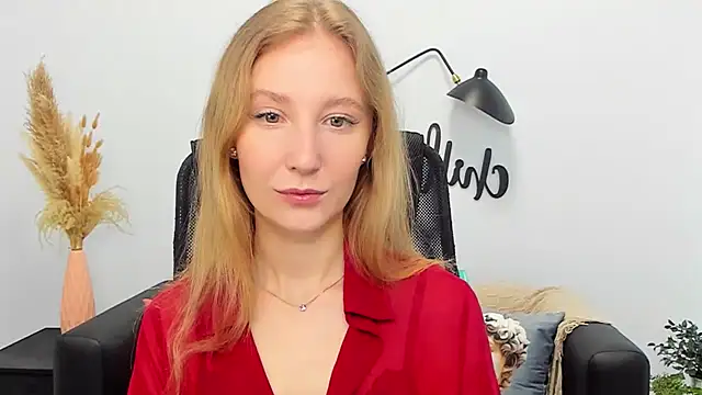 LolaWilsons online show from 20, 3, 2025