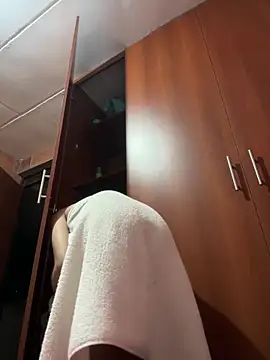 Snapshot of hurrem_18 chatting on 5, 2, 2025 hurrem 18 online show from 5, 2, 2025