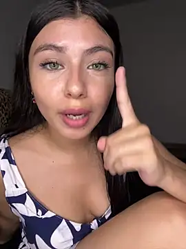 Snapshot of hurrem_18 chatting on 13, 3, 2026 hurrem 18 online show from 13, 3, 2026