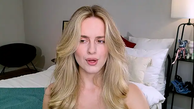 RozzitaBedberry online show from 5, 10, 2025