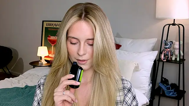 RozzitaBedberry online show from 18, 10, 2025