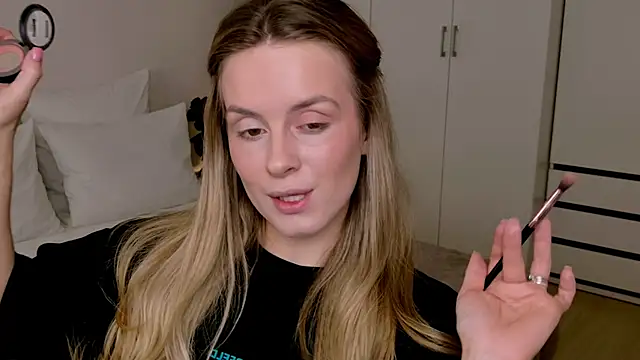 RozzitaBedberry online show from 2, 2, 2026