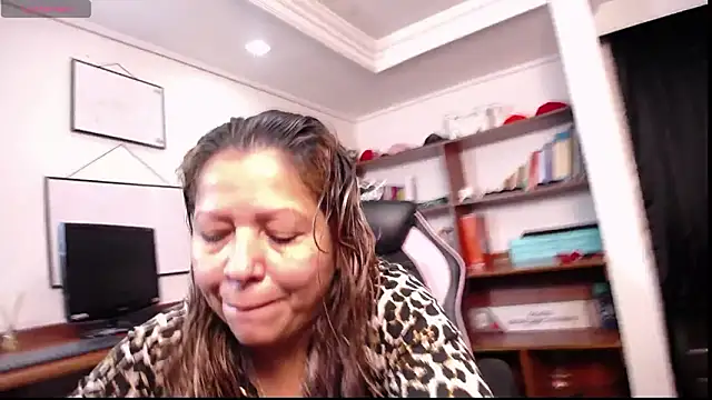 Snapshot of LiaTaylorr chatting on 5, 3, 2026 LiaTaylorr online show from 5, 3, 2026