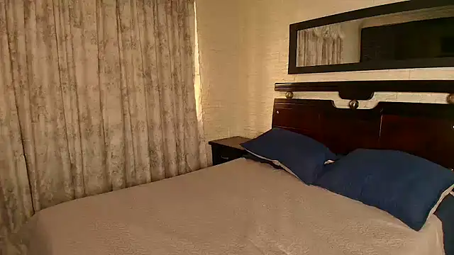 Snapshot of Susana_hank2 chatting on 30, 9, 2025 Susana hank2 online show from 30, 9, 2025