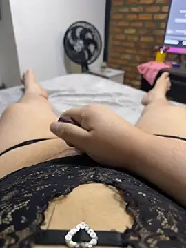 valenthottie online show from 7, 7, 2026