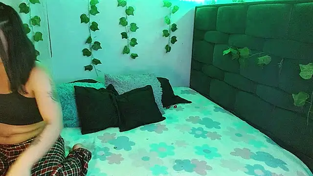 the lesbian game online show from 5, 2, 2025