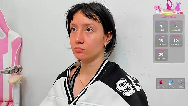 lizzy davis 1 online show from 30, 4, 2026
