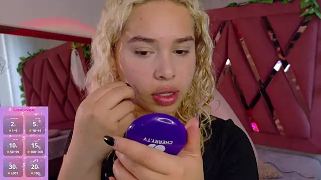 Haelycute online show from 10, 11, 2025