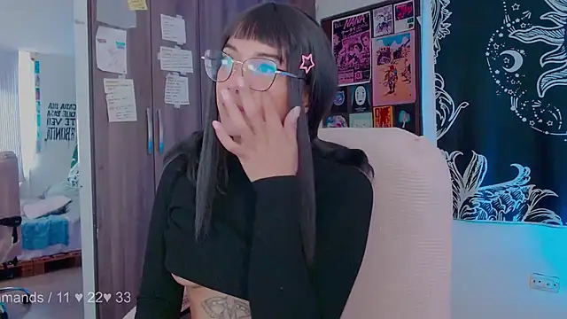 Snapshot of melissahowl chatting on 10, 10, 2025 melissahowl online show from 10, 10, 2025