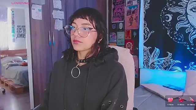 Snapshot of melissahowl chatting on 6, 11, 2025 melissahowl online show from 6, 11, 2025