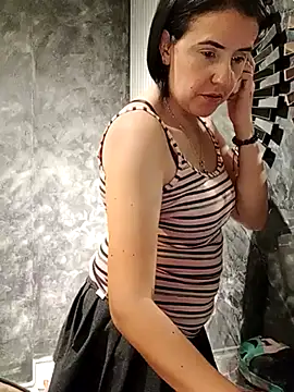 IsisBlake online show from 23, 2, 2025