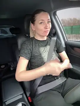 Crazy-Rosa online show from 8, 3, 2025