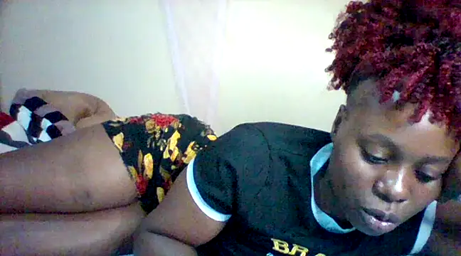 Snapshot of EBONYVANILLA02 chatting on 10, 2, 2025 EBONYVANILLA02 online show from 10, 2, 2025