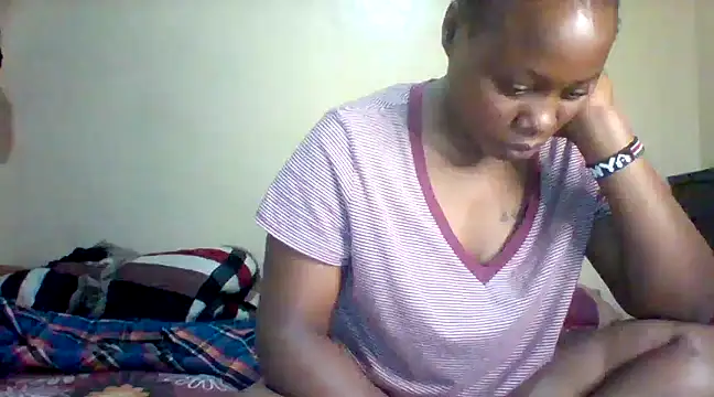 Snapshot of EBONYVANILLA02 chatting on 27, 2, 2025 EBONYVANILLA02 online show from 27, 2, 2025