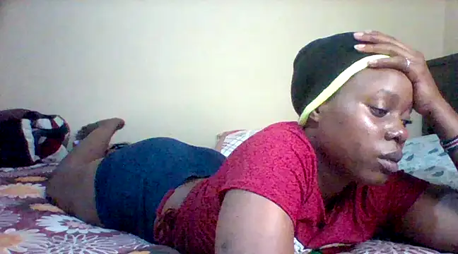 Snapshot of EBONYVANILLA02 chatting on 28, 2, 2025 EBONYVANILLA02 online show from 28, 2, 2025
