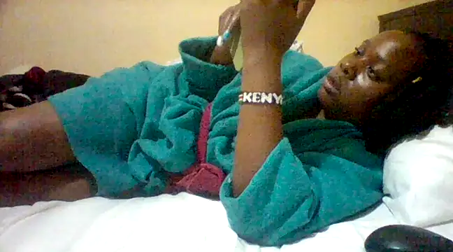 Snapshot of EBONYVANILLA02 chatting on 21, 3, 2025 EBONYVANILLA02 online show from 21, 3, 2025