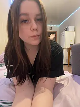 Marylallka5 online show from 7, 3, 2025