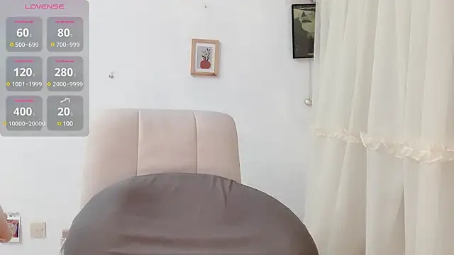 Snapshot of hhjiaxuan chatting on 10, 3, 2025 hhjiaxuan online show from 10, 3, 2025