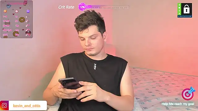 Snapshot of _Ottis_ chatting on 9, 1, 2025  Ottis  online show from 9, 1, 2025