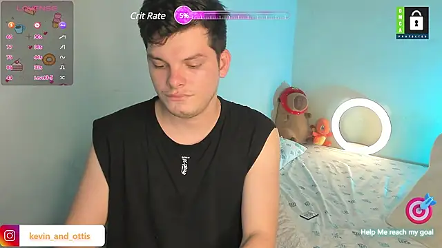 Snapshot of _Ottis_ chatting on 15, 1, 2025  Ottis  online show from 15, 1, 2025