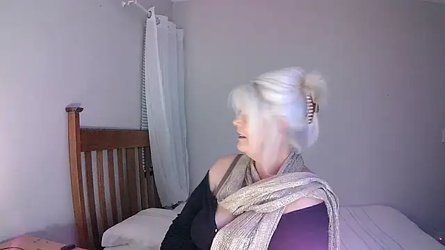 Miahotmilf online show from 29, 1, 2025