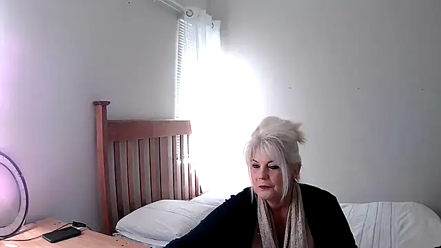 Miahotmilf online show from 23, 2, 2025