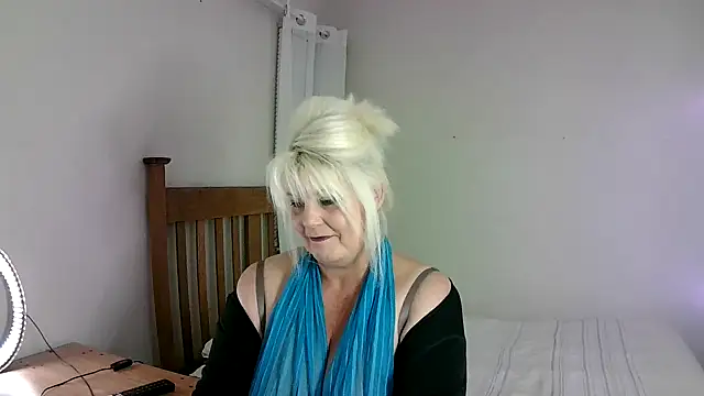 Miahotmilf online show from 15, 3, 2025