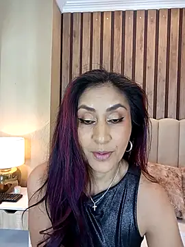 MonicaMoret online show from 12, 3, 2025