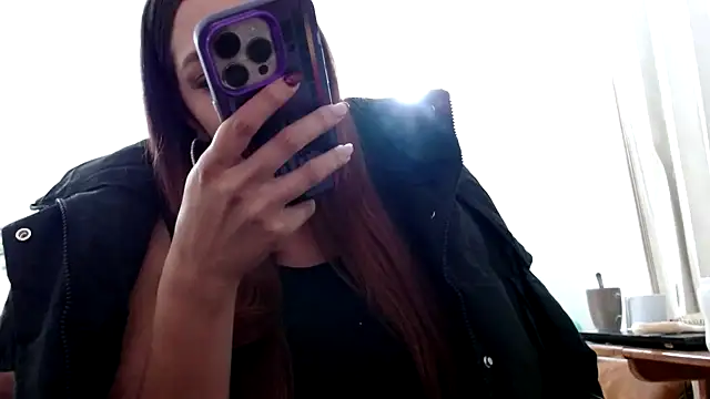 Snapshot of Dahian_XXX chatting on 6, 1, 2025 Dahian XXX online show from 6, 1, 2025