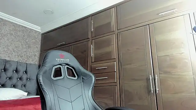 stella xue online show from 16, 1, 2025