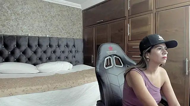 stella xue online show from 18, 1, 2025