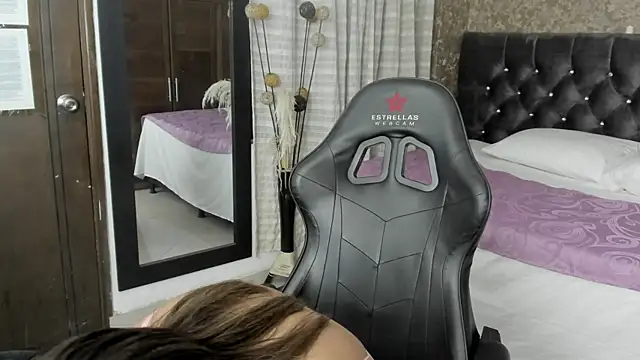 stella xue online show from 24, 1, 2025