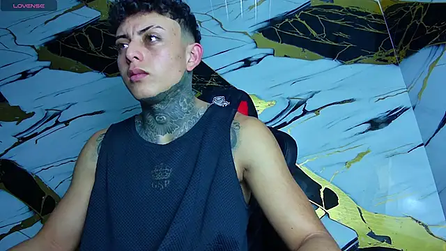 Kevin22 222 online show from 13, 3, 2025