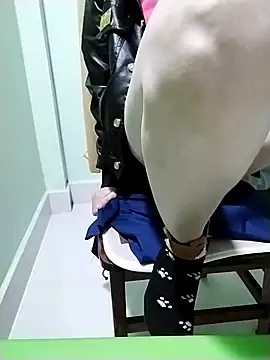 Luxcute286 online show from 17, 2, 2025