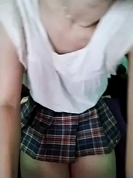 Snapshot of Luxcute286 chatting on 3, 7, 2026 Luxcute286 online show from 3, 7, 2026