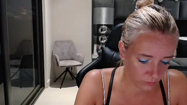 Wendysexyx online show from 14, 1, 2026