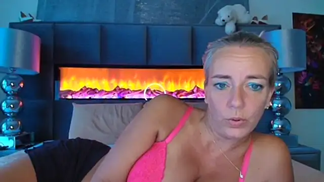 Wendysexyx online show from 12, 6, 2026