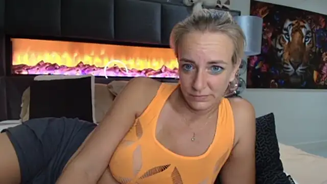 Wendysexyx online show from 15, 6, 2026