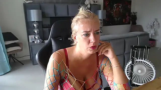 Wendysexyx online show from 15, 7, 2026