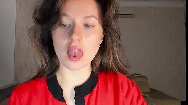 Lilith lutherlow online show from 24, 1, 2025