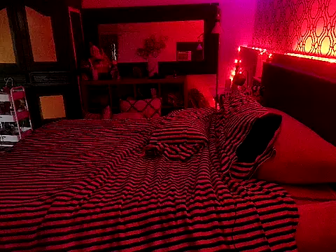 Snapshot of RawRyder8 chatting on 17, 9, 2025 RawRyder8 online show from 17, 9, 2025