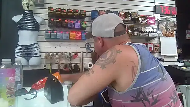 Snapshot of RawRyder8 chatting on 24, 9, 2025 RawRyder8 online show from 24, 9, 2025