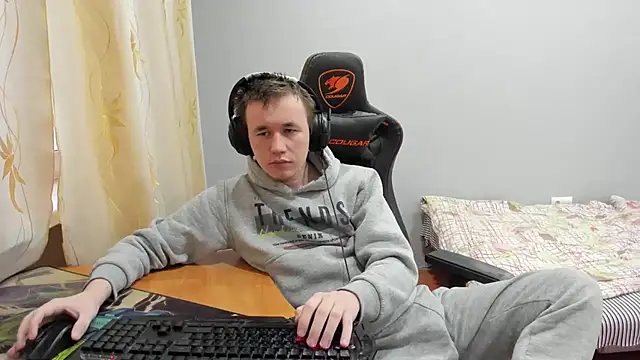 iliaskrislove online show from 2, 12, 2025