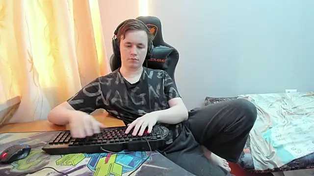 iliaskrislove online show from 5, 7, 2026