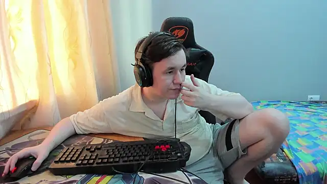 iliaskrislove online show from 14, 7, 2026