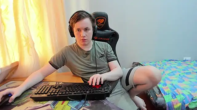 iliaskrislove online show from 23, 7, 2026